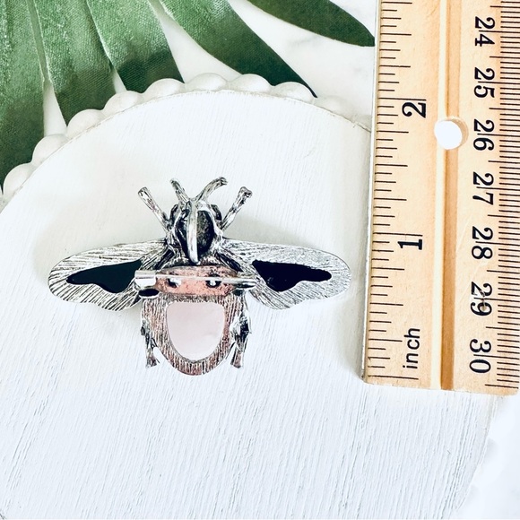 2/$30🌵 Bumble Bee Pin Iridescent Abalone Metal Bug Brooch Pin Necklace Pendant - Picture 7 of 9